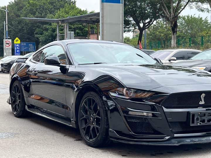 Фото 7 - Ford Mustang