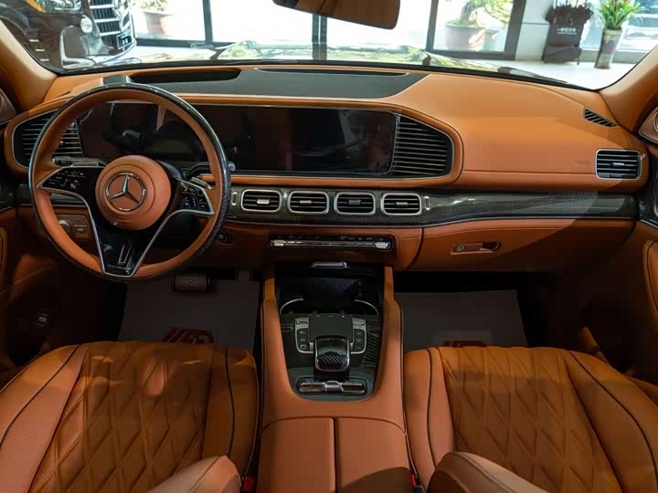 Фото 13 - Mercedes-Benz GLS-Class