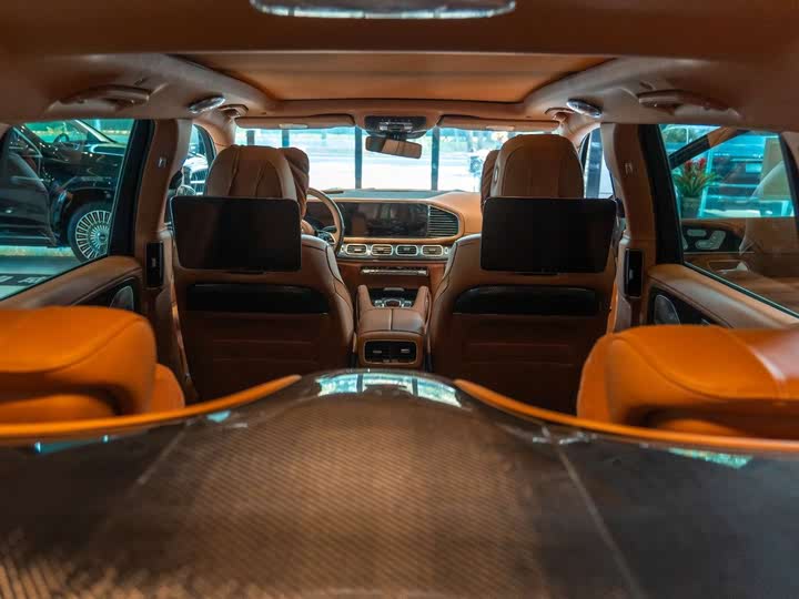 Фото 17 - Mercedes-Benz GLS-Class