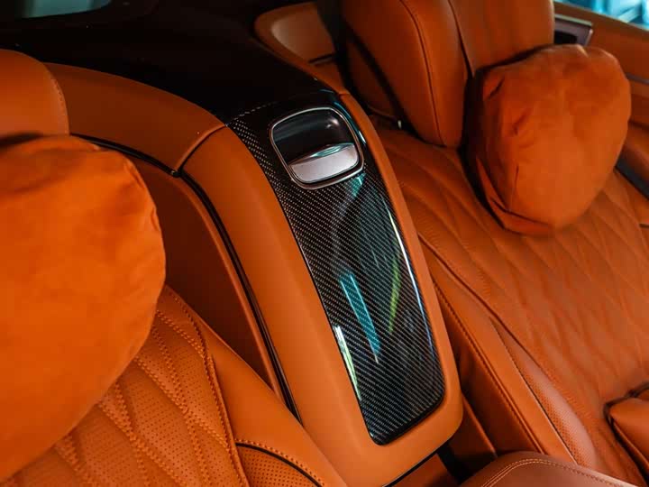 Фото 27 - Mercedes-Benz GLS-Class