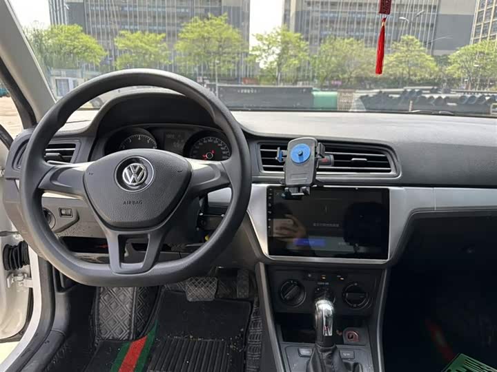 Фото 17 - Volkswagen Lavida