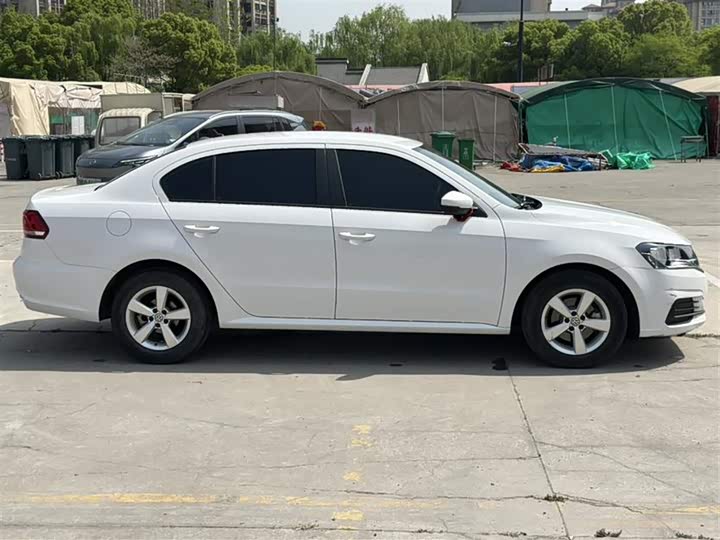 Фото 8 - Volkswagen Lavida