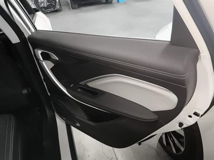 Фото 27 - Geely Jiaji