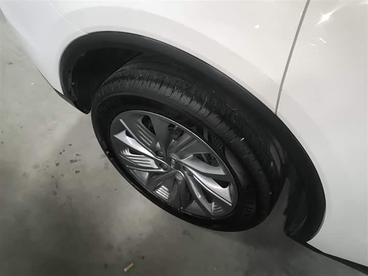 Фото 30 - Geely Jiaji