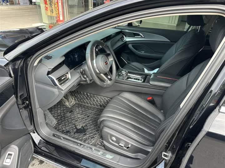 Фото 11 - Hongqi H5