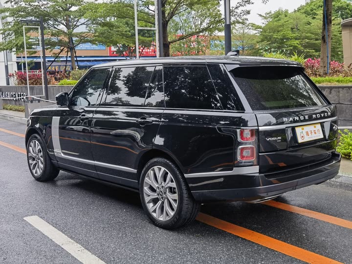 Фото 21 - Land Rover Range Rover