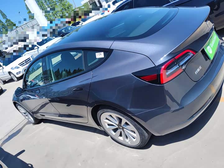 Фото 5 - Tesla Model 3