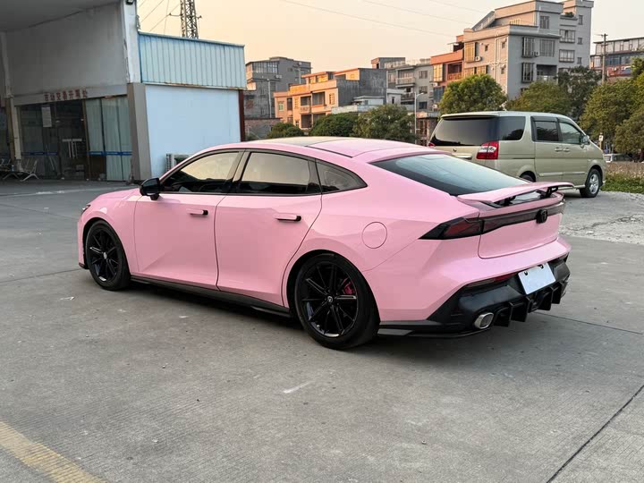 Фото 11 - Changan UNI-V