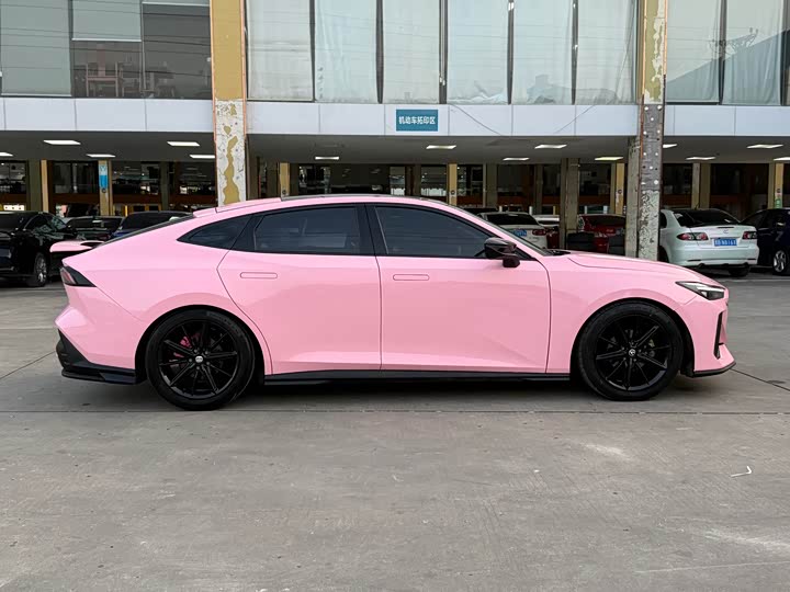 Фото 14 - Changan UNI-V