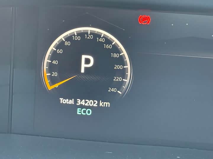 Фото 8 - Changan UNI-V