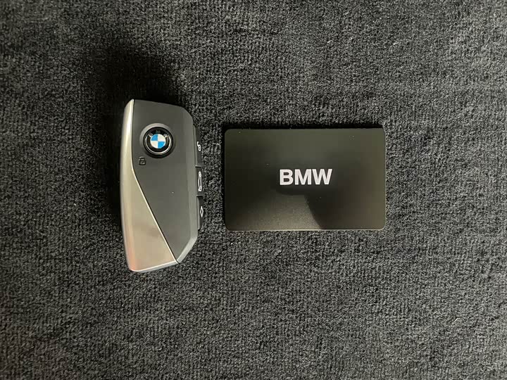 Фото 16 - BMW X6