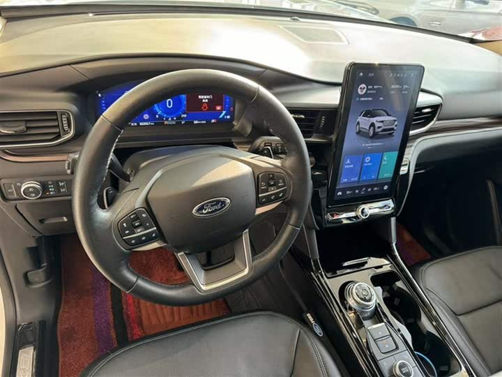 Фото 16 - Ford Explorer