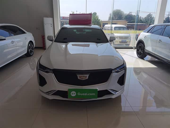 Фото 3 - Cadillac CT4