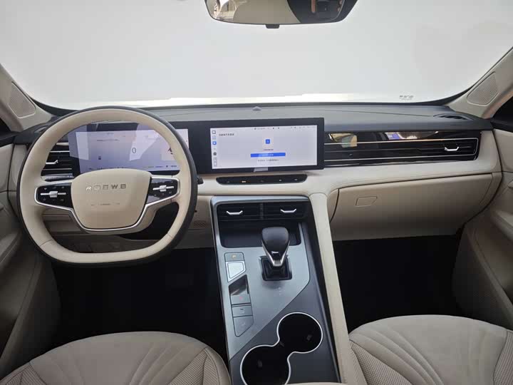 Фото 9 - Roewe D5X DMH