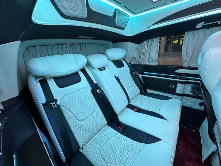 Фото 13 - Mercedes-Benz Vito