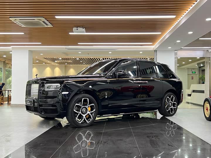 Фото 1 - Rolls-Royce Cullinan