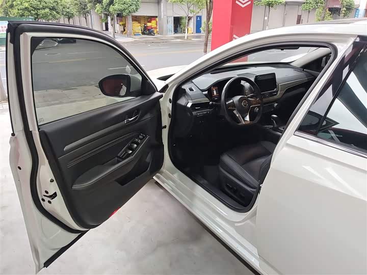 Фото 16 - Nissan Teana