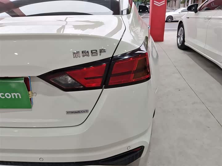 Фото 8 - Nissan Teana