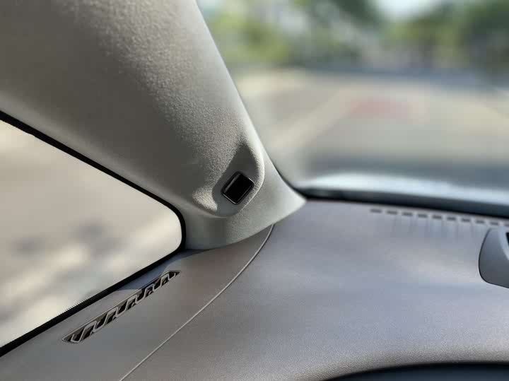 Фото 23 - Denza D9