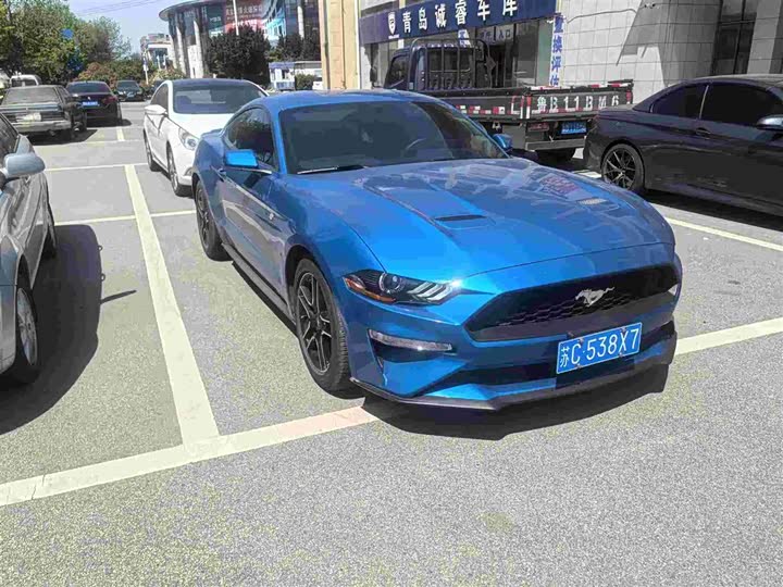 Фото 3 - Ford Mustang
