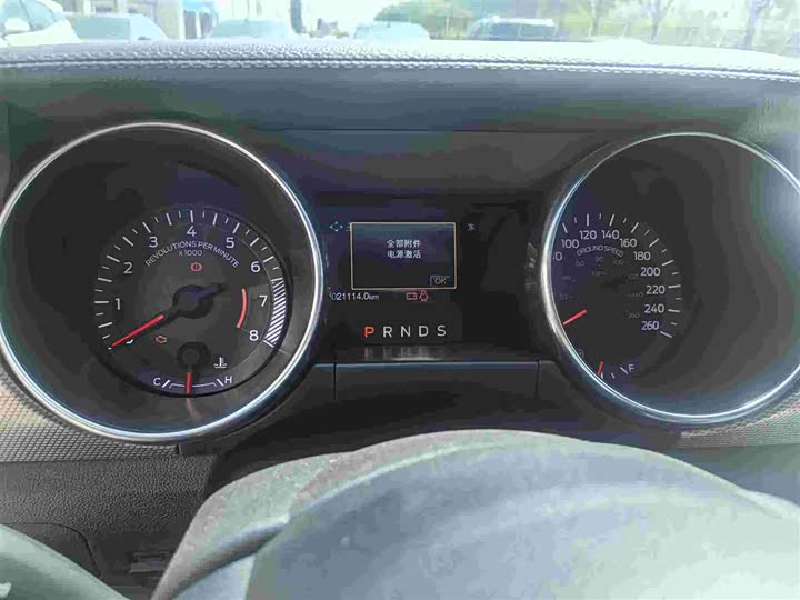 Фото 9 - Ford Mustang