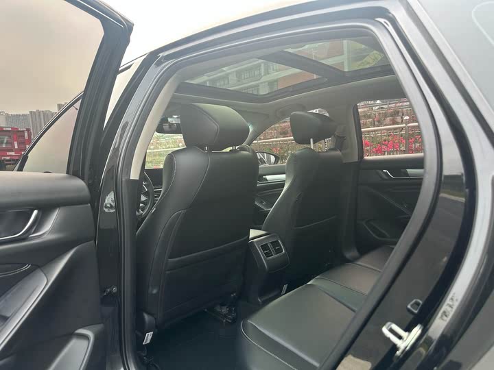 Фото 5 - Honda Inspire