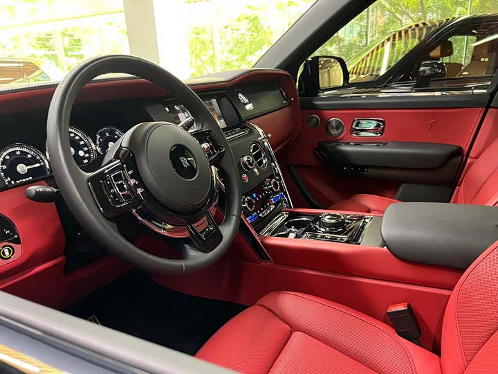 Фото 5 - Rolls-Royce Cullinan