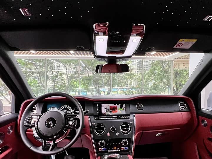 Фото 7 - Rolls-Royce Cullinan