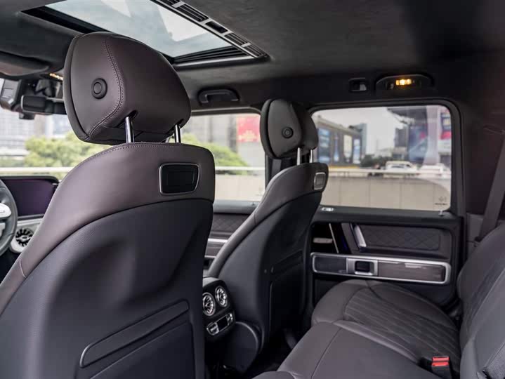 Фото 11 - Mercedes-Benz G-Class