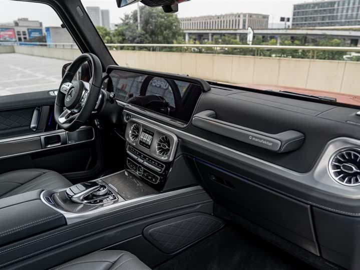 Фото 16 - Mercedes-Benz G-Class