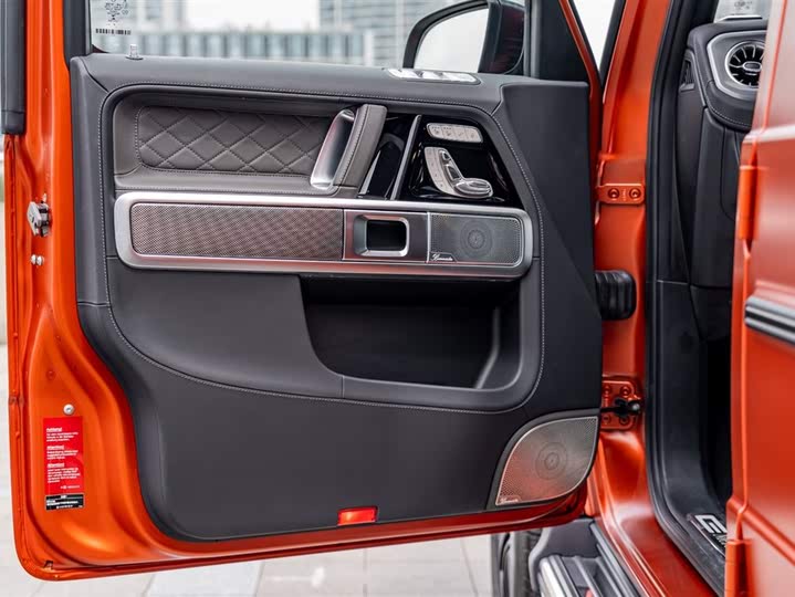 Фото 17 - Mercedes-Benz G-Class