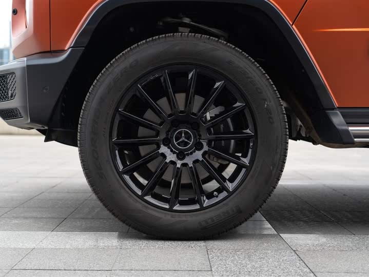 Фото 21 - Mercedes-Benz G-Class