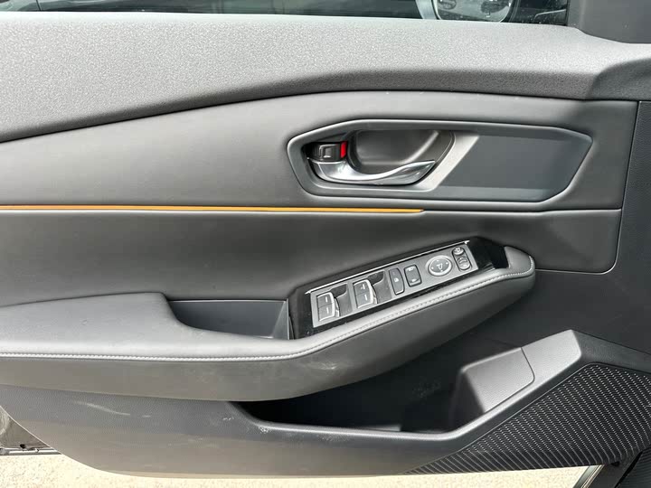 Фото 14 - Honda Accord