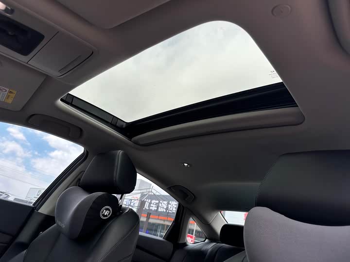 Фото 15 - Honda Accord