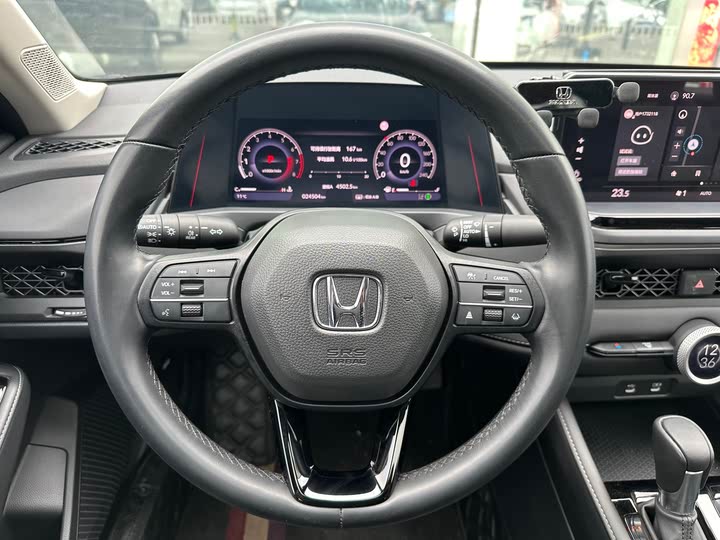 Фото 7 - Honda Accord