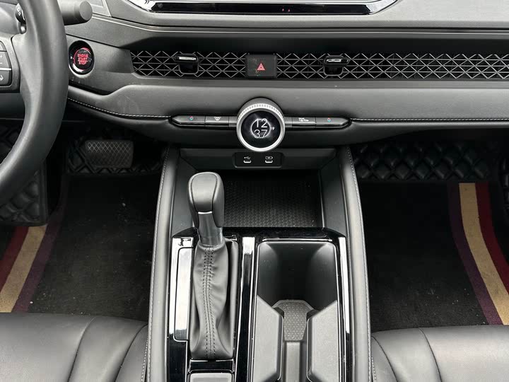 Фото 8 - Honda Accord