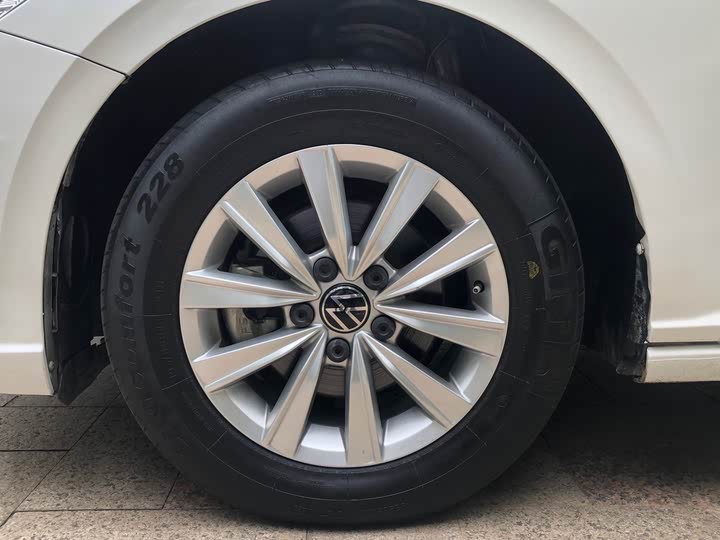 Фото 17 - Volkswagen Lavida