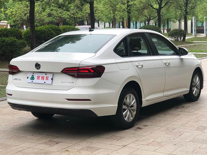 Фото 4 - Volkswagen Lavida