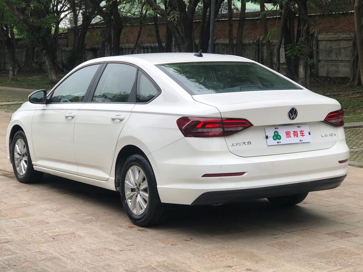 Фото 6 - Volkswagen Lavida