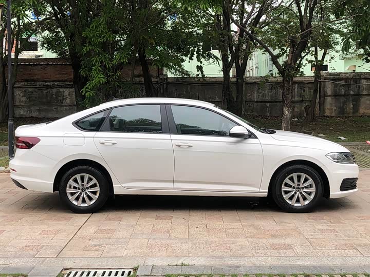 Фото 7 - Volkswagen Lavida