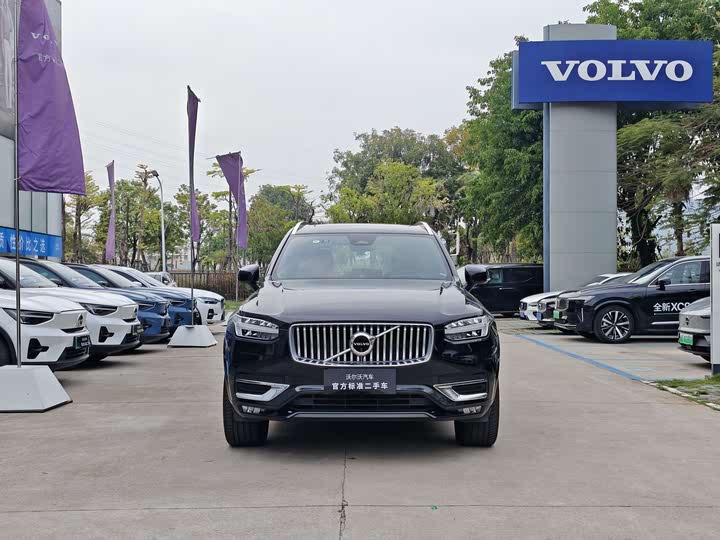 Фото 2 - Volvo XC90