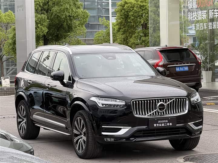 Фото 3 - Volvo XC90