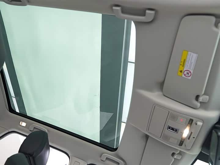 Фото 16 - Land Rover Discovery Sport