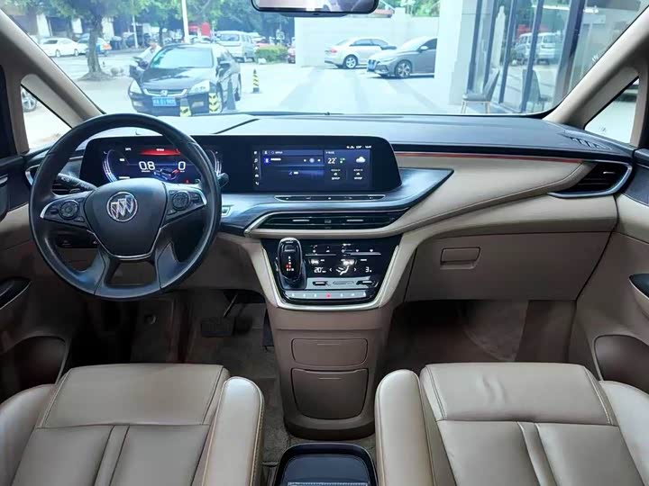 Фото 5 - Buick GL8 ES