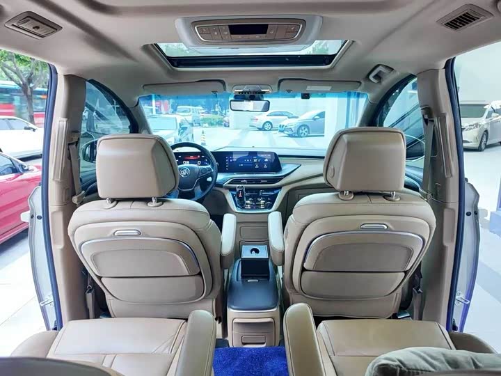 Фото 9 - Buick GL8 ES