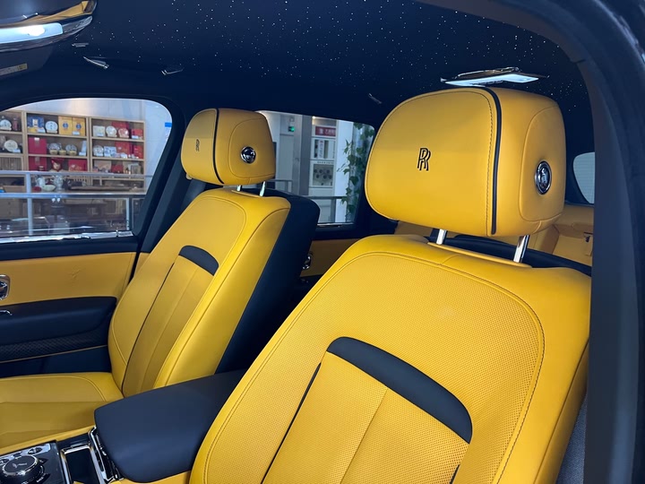 Фото 9 - Rolls-Royce Cullinan