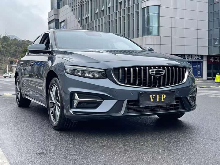 Фото 2 - Geely Preface