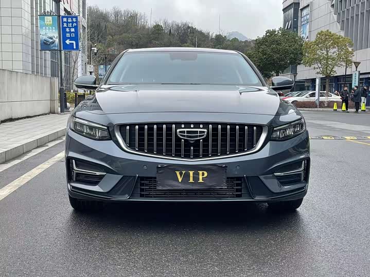 Фото 3 - Geely Preface