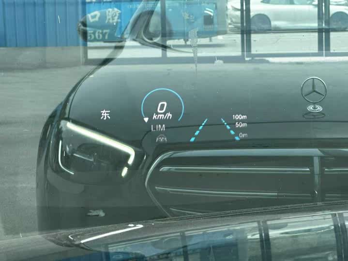 Фото 12 - Mercedes-Benz E-Class