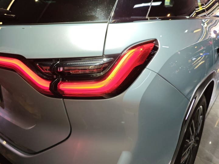 Фото 8 - Nio ES6